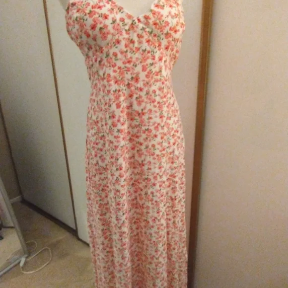 J for Justify Maxi Dress - Picture 2 of 16
